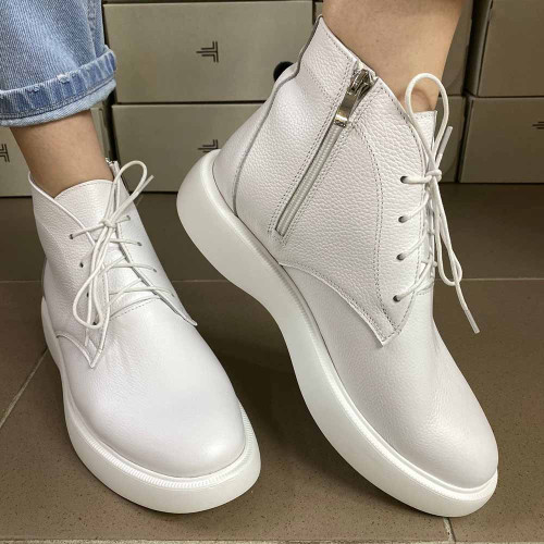 Черевики 9212920 В наявності