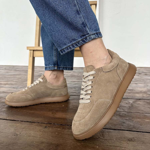 Кросівки 9270545 В наявності  37